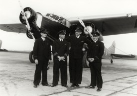 31981 - Fokker F-XVII PH-AIS KLM with crew Scan10002