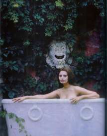 sophia Loren in bath
