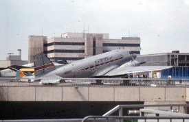 21243 MDC DC-3 Nor Fly  65371 FRA 0879Scan10712