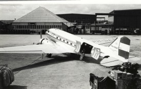 33158 - MDC C-47 PH-DAA KLM at old Spl Scan10003