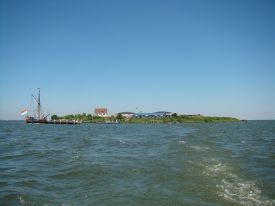 Pampus 1280px-Pampus-aanzicht