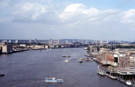 Thames v.a. Tower Bridge - Lon.110787 - AMI-18 - Scan10377