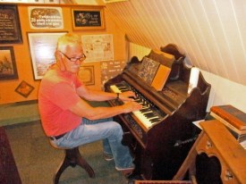 OLYMPUS DIGITAL CAMERA