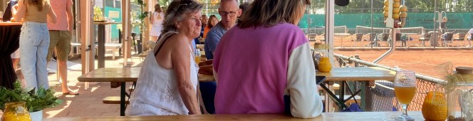 Tennisvolk… Tennisvolk…