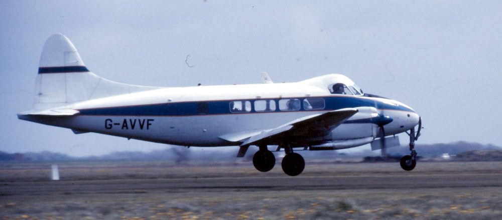 De huidige afbeelding heeft geen alternatieve tekst. De bestandsnaam is: 217646-ehtx-160587-dove-g-avvf-take-off-scan10365.jpg