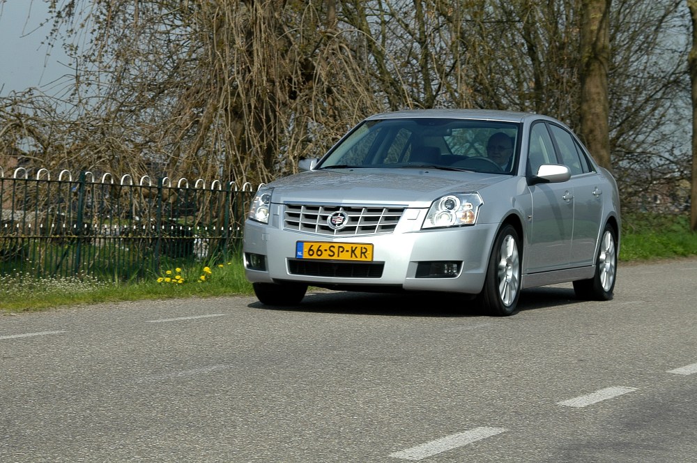 De huidige afbeelding heeft geen alternatieve tekst. De bestandsnaam is: cadillac-bls-drive-dsc_0081.jpg