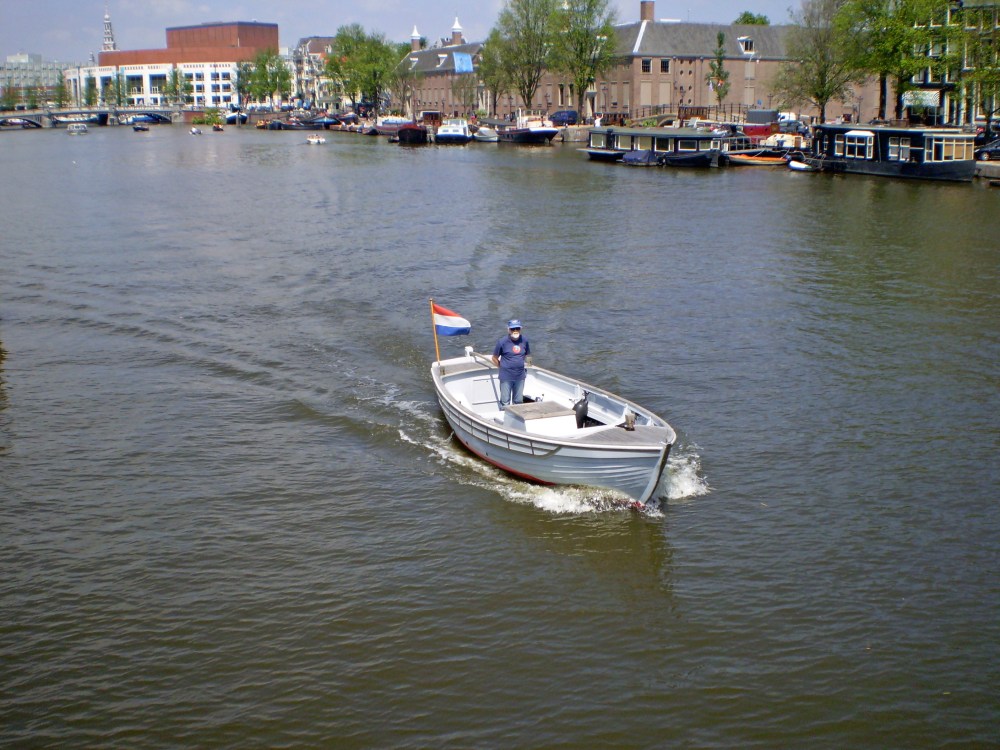 De huidige afbeelding heeft geen alternatieve tekst. De bestandsnaam is: amsterdam-amstel-p7010190_edited.jpg