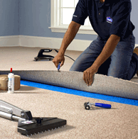 De huidige afbeelding heeft geen alternatieve tekst. De bestandsnaam is: carpet-installation.gif