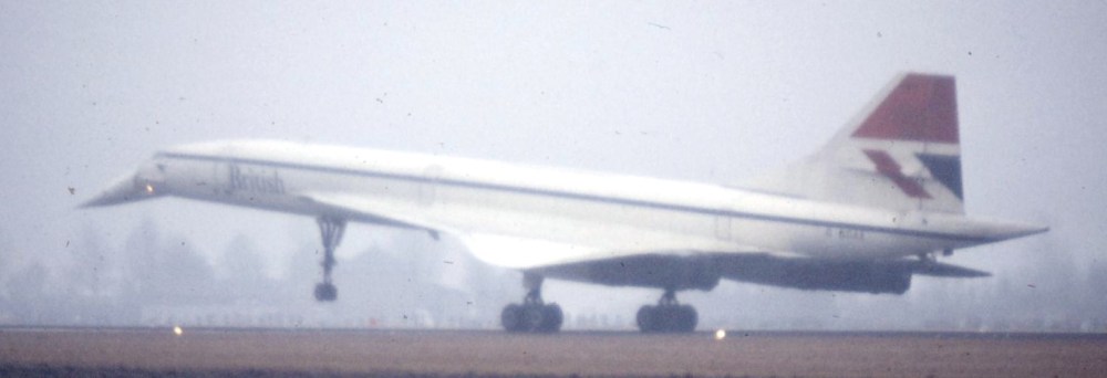 De huidige afbeelding heeft geen alternatieve tekst. De bestandsnaam is: 214049-bae-concorde-g-boae-ba-landt-19r-270282-scan10128.jpg