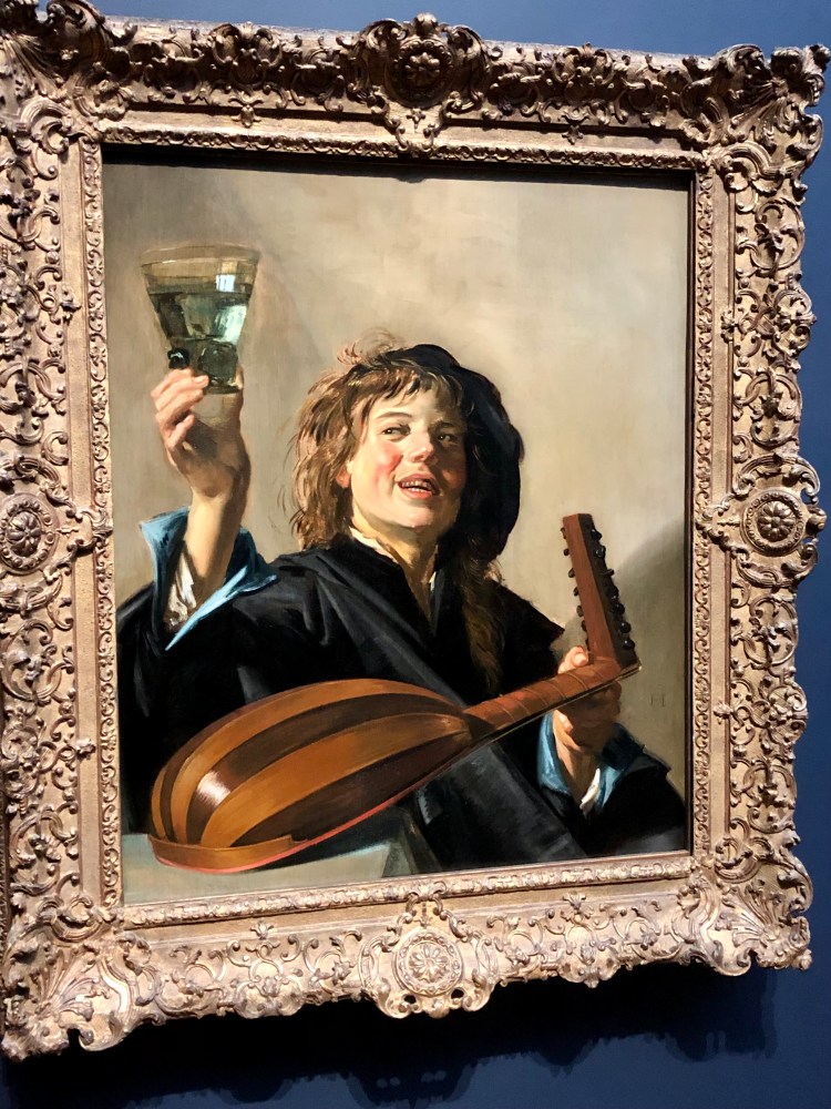 De huidige afbeelding heeft geen alternatieve tekst. De bestandsnaam is: hals-2-.jpg