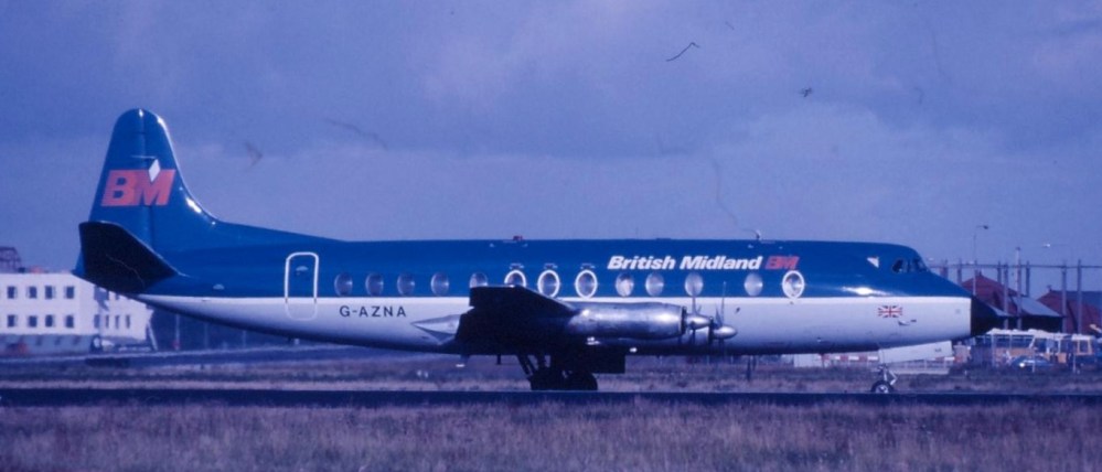 De huidige afbeelding heeft geen alternatieve tekst. De bestandsnaam is: 217515-eham-090986-bae-viscount-bma-g-azna-landing-scan10547.jpg