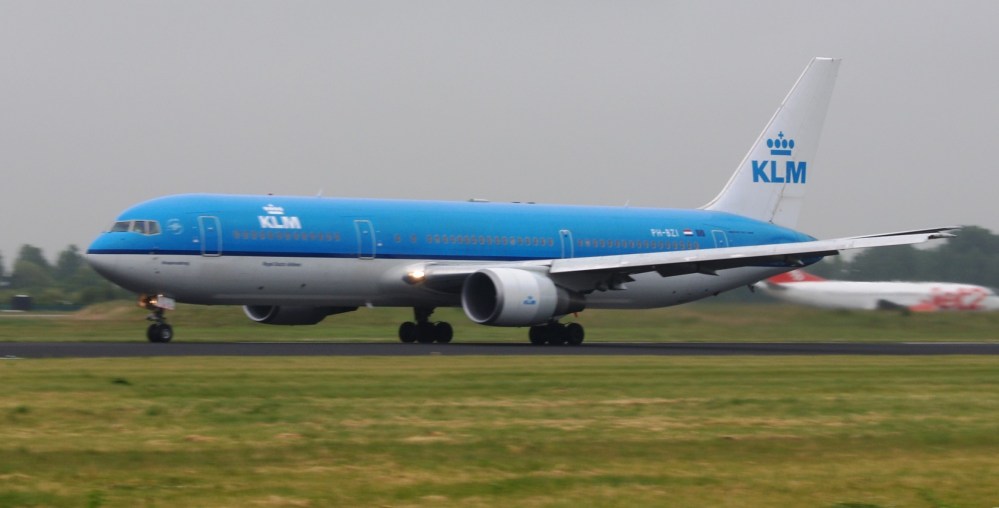 De huidige afbeelding heeft geen alternatieve tekst. De bestandsnaam is: b767-3-klm-ph-bzi-schiphol-shots-150606-morning-012.jpg
