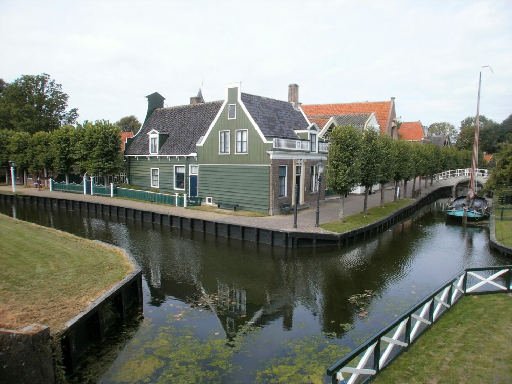 De huidige afbeelding heeft geen alternatieve tekst. De bestandsnaam is: enkhuizen-p6270271.jpg