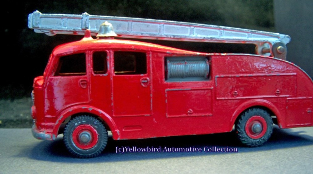 De huidige afbeelding heeft geen alternatieve tekst. De bestandsnaam is: fri-9186-leyland-brandweer-hpim5570_edited.jpg