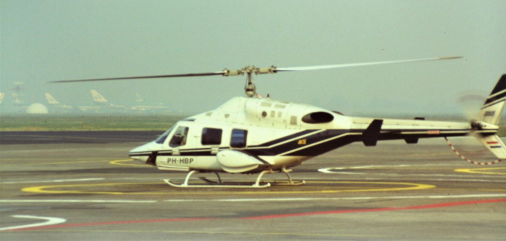 De huidige afbeelding heeft geen alternatieve tekst. De bestandsnaam is: bell-long-ranger-ph-hbp-spl-090890-pict0835.jpg