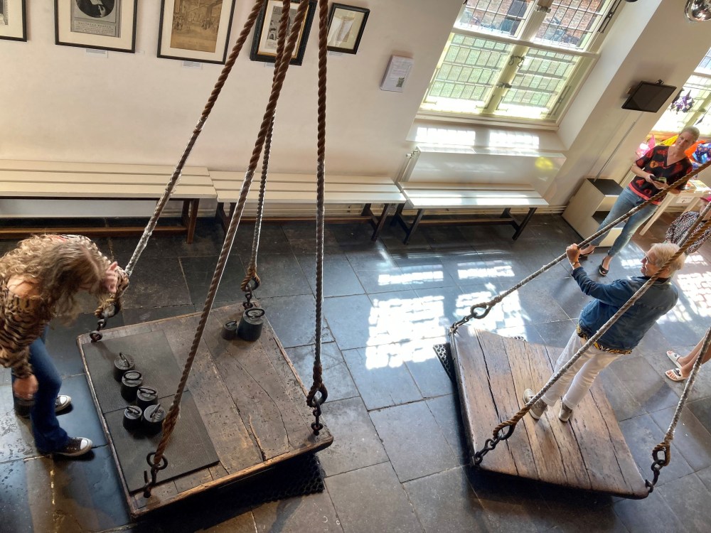 De huidige afbeelding heeft geen alternatieve tekst. De bestandsnaam is: heks6.jpg