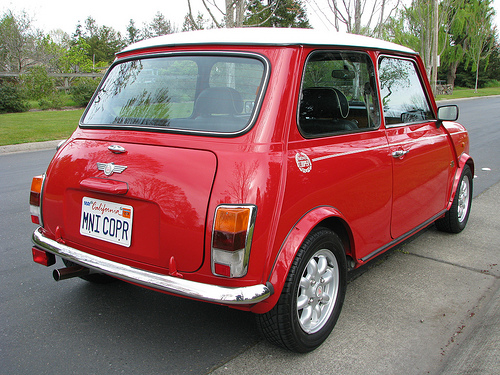 De huidige afbeelding heeft geen alternatieve tekst. De bestandsnaam is: austin-mini-cooper-1997.jpg
