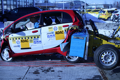 De huidige afbeelding heeft geen alternatieve tekst. De bestandsnaam is: botsproef-1.jpg