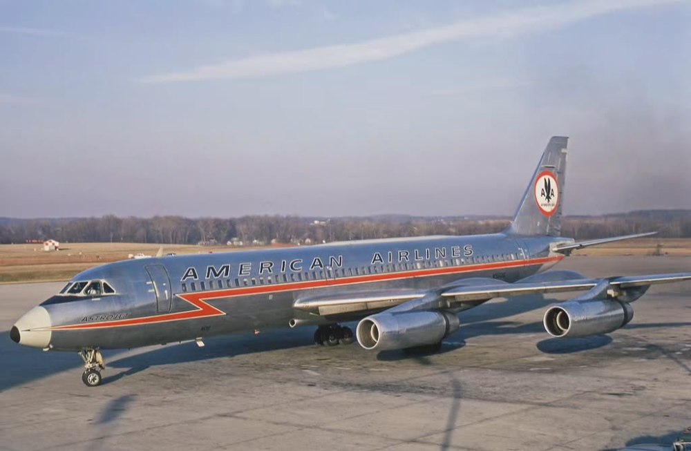 De huidige afbeelding heeft geen alternatieve tekst. De bestandsnaam is: cv990a-coronado-aa.jpg