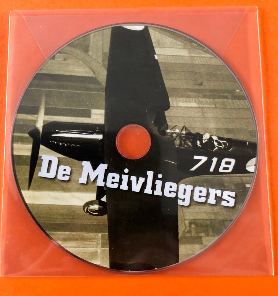 De huidige afbeelding heeft geen alternatieve tekst. De bestandsnaam is: dvd-de-meivliegers-img_7299.jpg