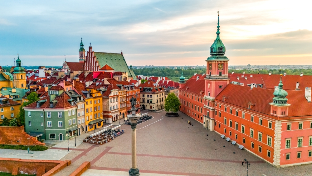De huidige afbeelding heeft geen alternatieve tekst. De bestandsnaam is: warsaw-2.jpg