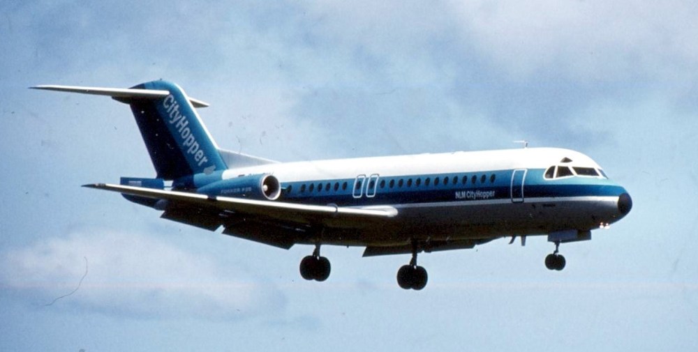 De huidige afbeelding heeft geen alternatieve tekst. De bestandsnaam is: 212918-fokker-f28-4000-nlm-tex-090880-scan10219.jpg