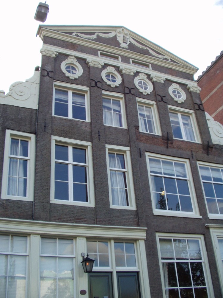 De huidige afbeelding heeft geen alternatieve tekst. De bestandsnaam is: amsterdamse-beelden-041007-004.jpg